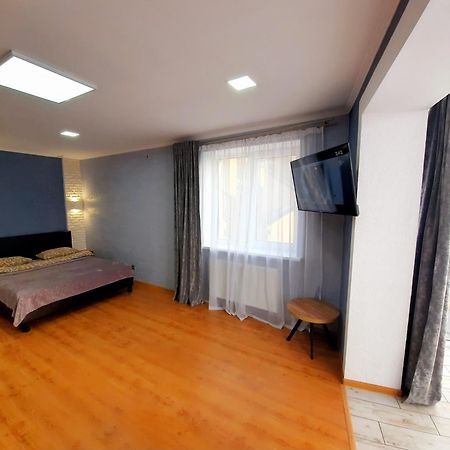 New Luxury Studio Apartment Ивано-Франкивск Стая снимка