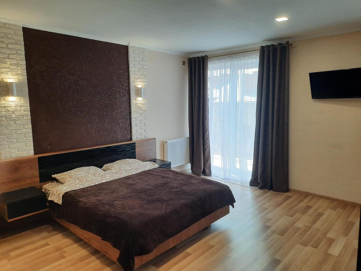 New Luxury Studio Apartment Ивано-Франкивск Екстериор снимка